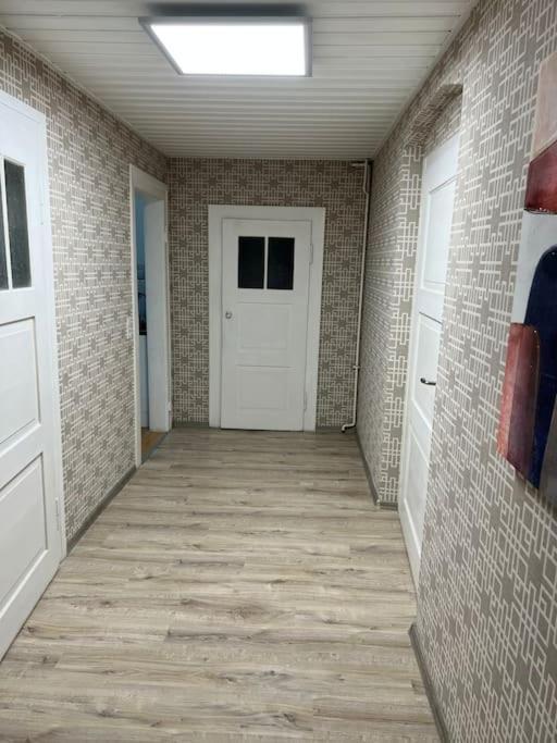 Schoenes City-Apartment Im Zentrum Mit Balkon Хоф Екстериор снимка